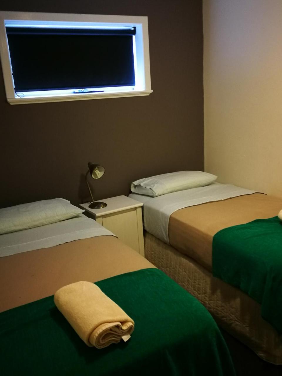 Mt.Lawley Superb 2 Bedroom Apartment Ideally Located 5 パース エクステリア 写真